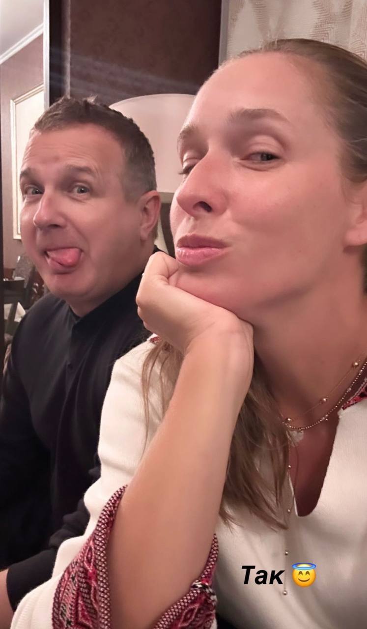 "Многая літа". Катя Осадча замилувала мережу рідкісним фото красуні-бабусі